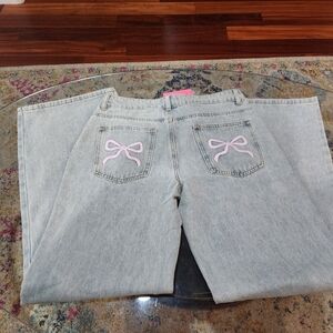 Edikted Petite Light Blue Bow Pocket Low Rise Baggy Jeans – New w/Loose Button M